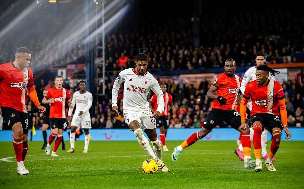 索尔斯克亚率队赢球,曼联再次崛起 索尔斯克亚率队赢球,曼联再次崛起