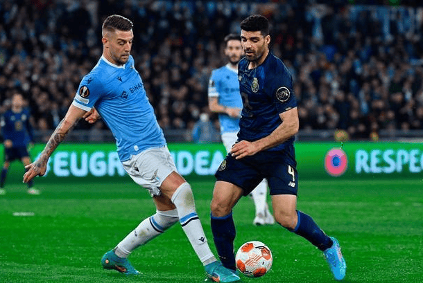 都灵后卫连中射手,助攻取胜 都灵后卫连中射手,助攻取胜