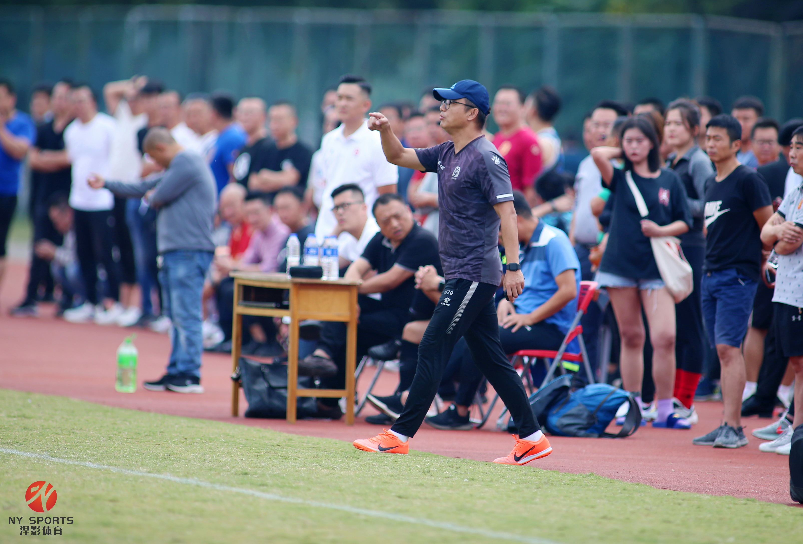 黄海主场战平淄博蹴鞠，平分秋色的简单介绍