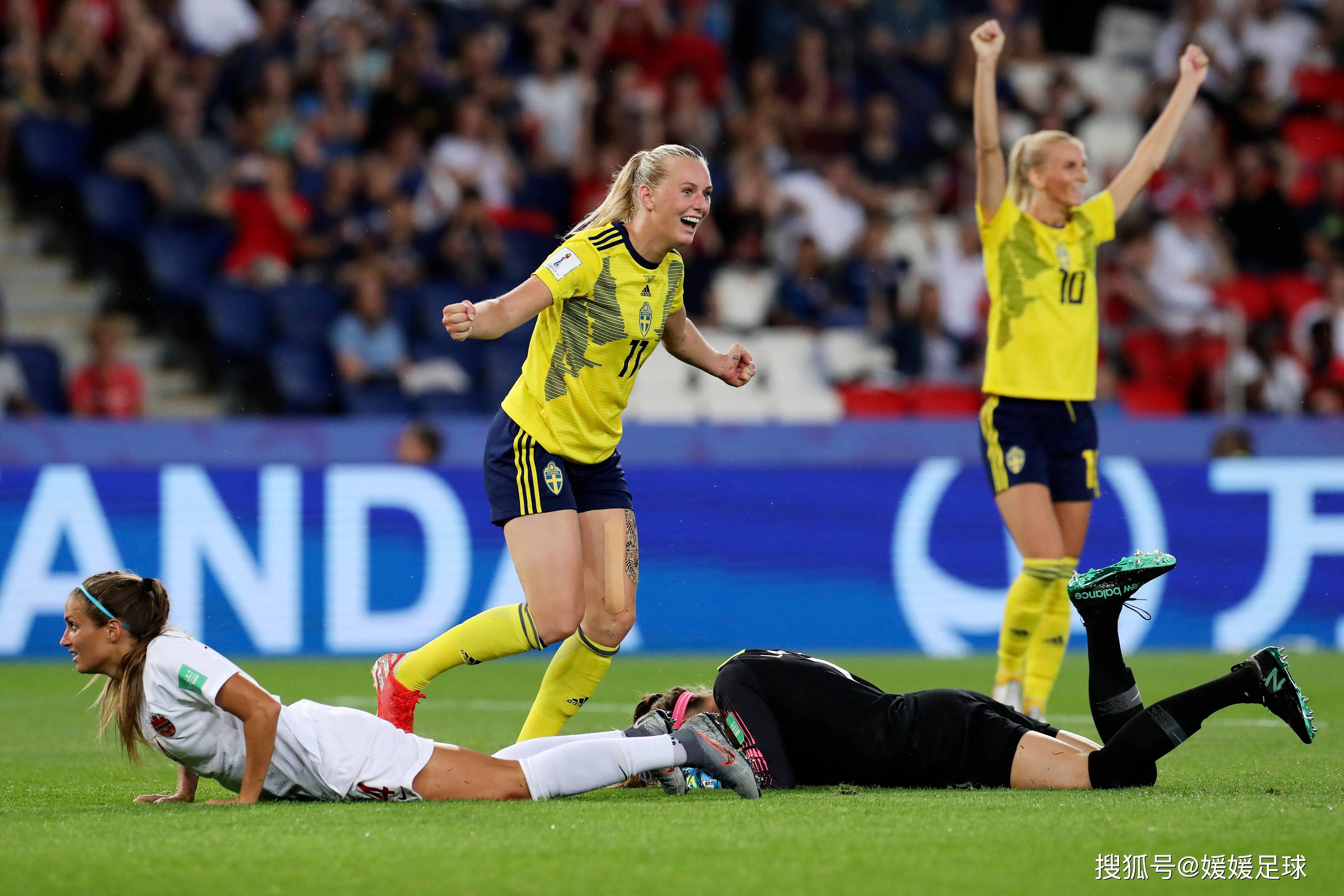 女足比赛中瑞典表现抢眼 女足比赛中瑞典表现抢眼
