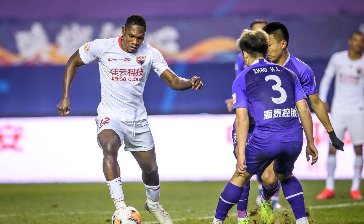 关于天津泰达主场负于深圳佳兆业，遭遇连败的信息
