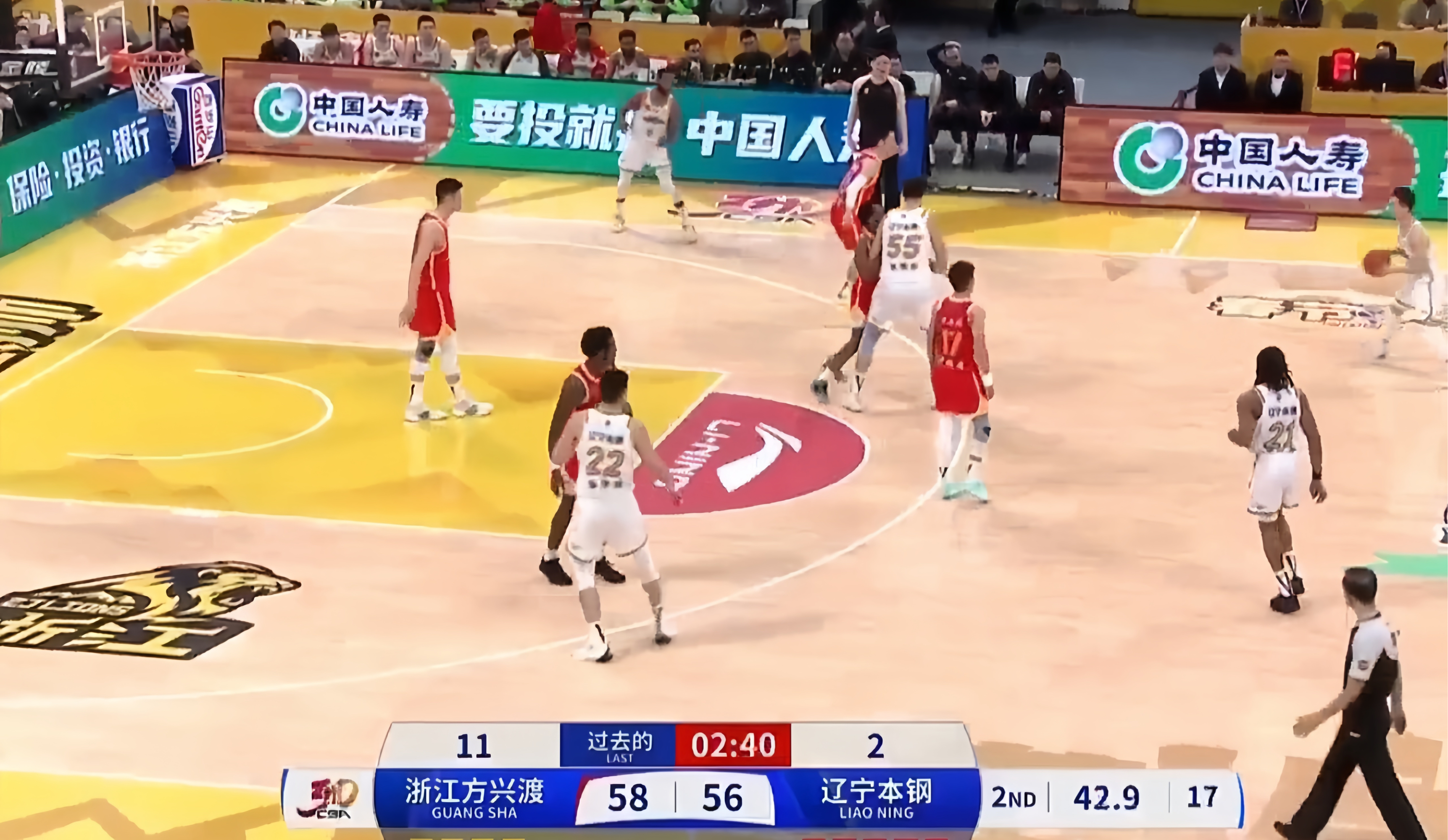 湖南男篮在客场取胜,暂时领先积分榜的简单介绍 湖南男篮在客场取胜,暂时领先积分榜的简单介绍