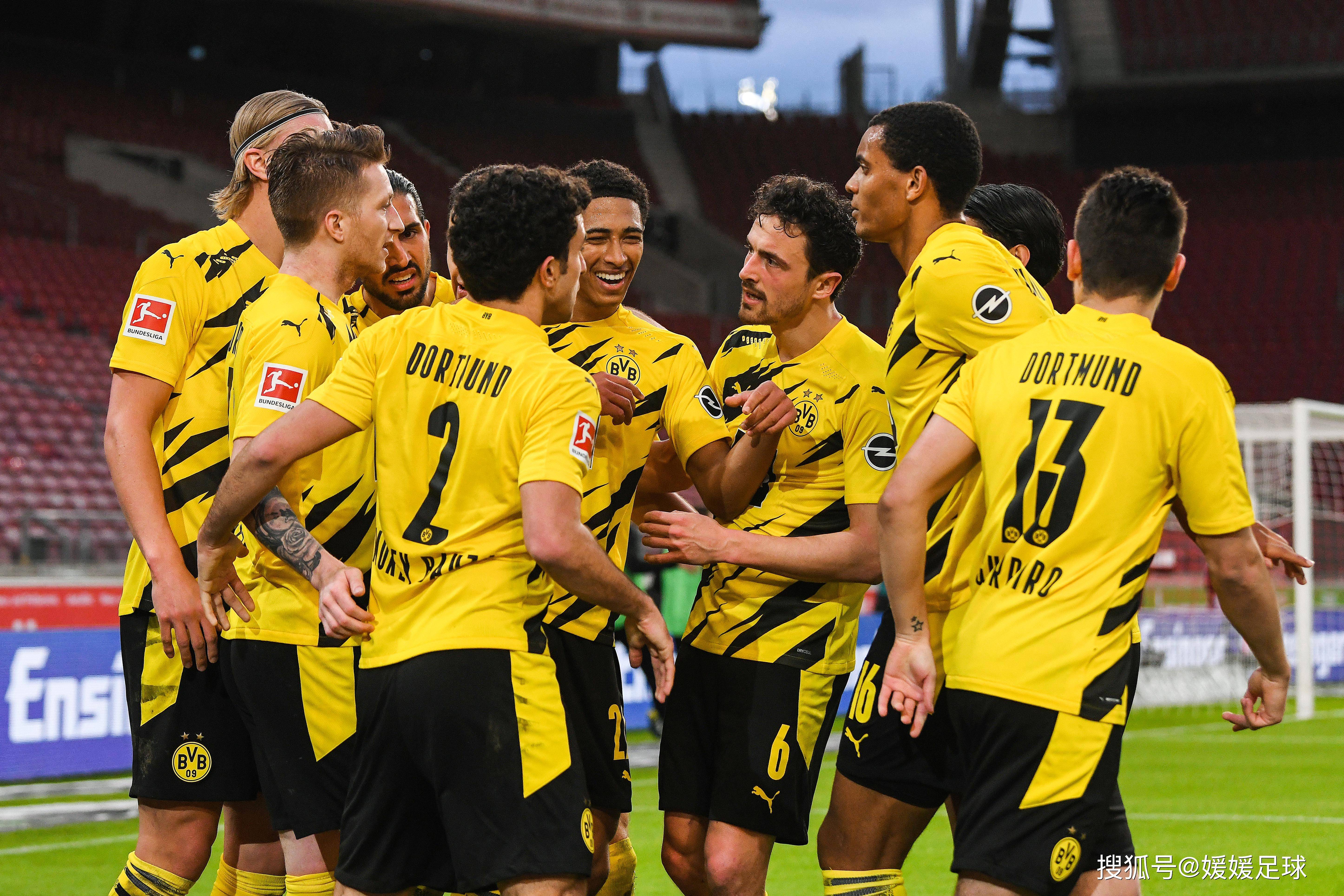 包含波鸿偷袭不莱梅，客场取得重要胜利的词条