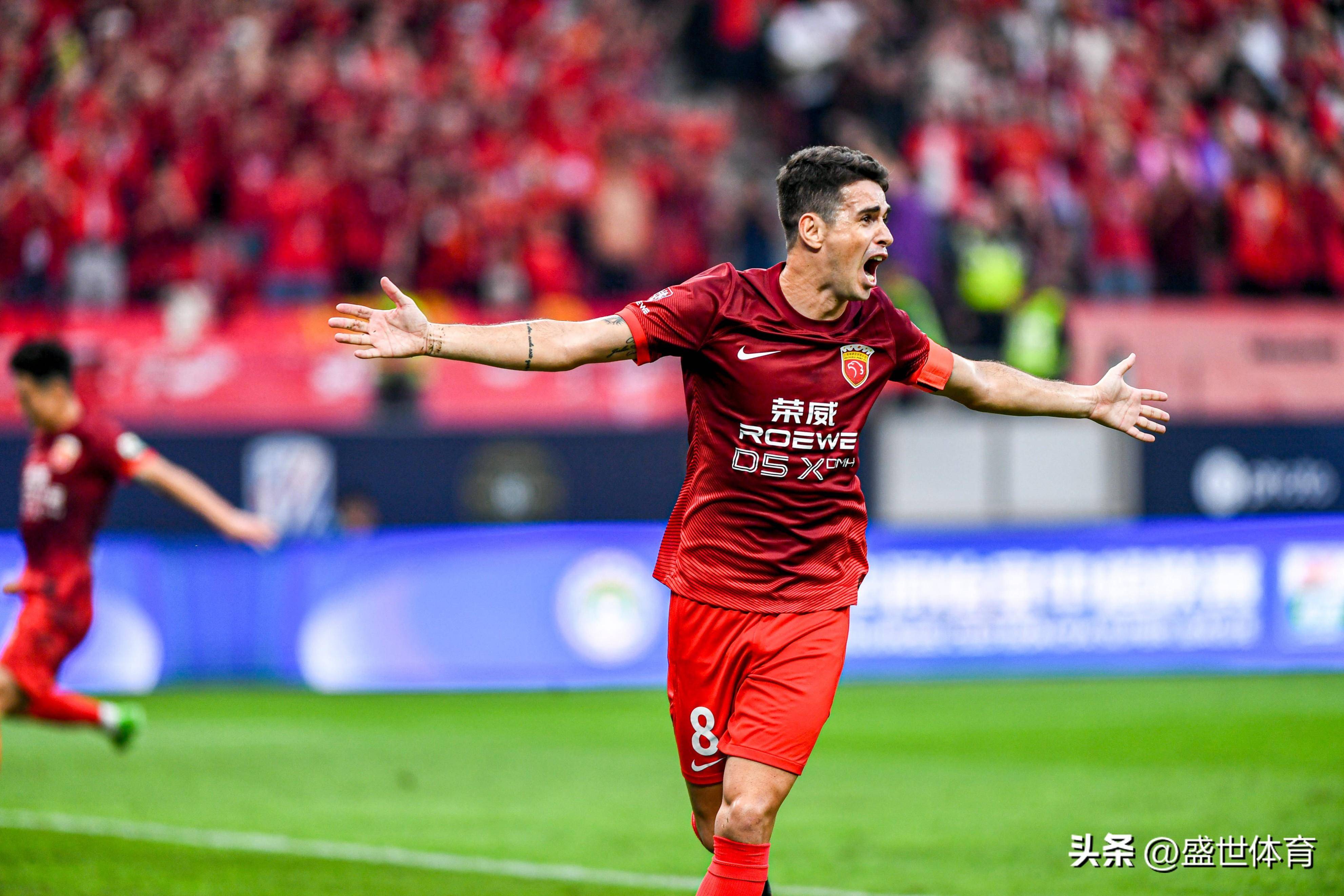 中超|国足登顶,球迷沸腾的简单介绍 中超|国足登顶,球迷沸腾的简单介绍