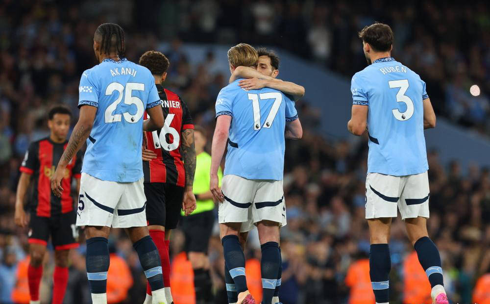 包含德布劳内遭遇意大利碾压，欧冠局势紧张的词条