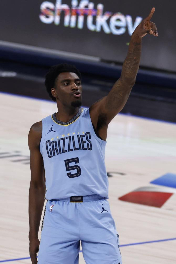 灰熊克勇士送对手五连败