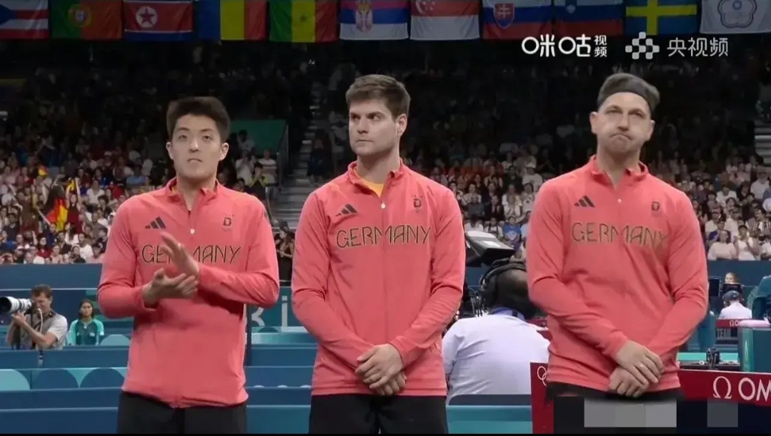 日本乒乓球队爆冷法国乒乓球队，波尔统治全场的简单介绍