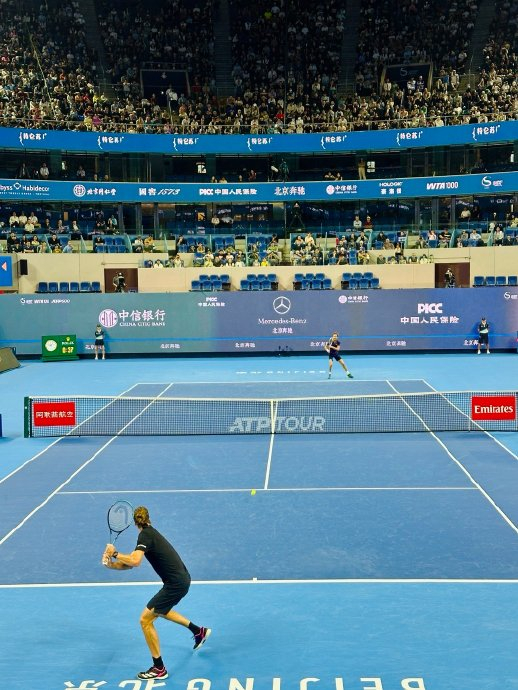 戴维斯杯碾压法网，兹维列夫点燃赛场