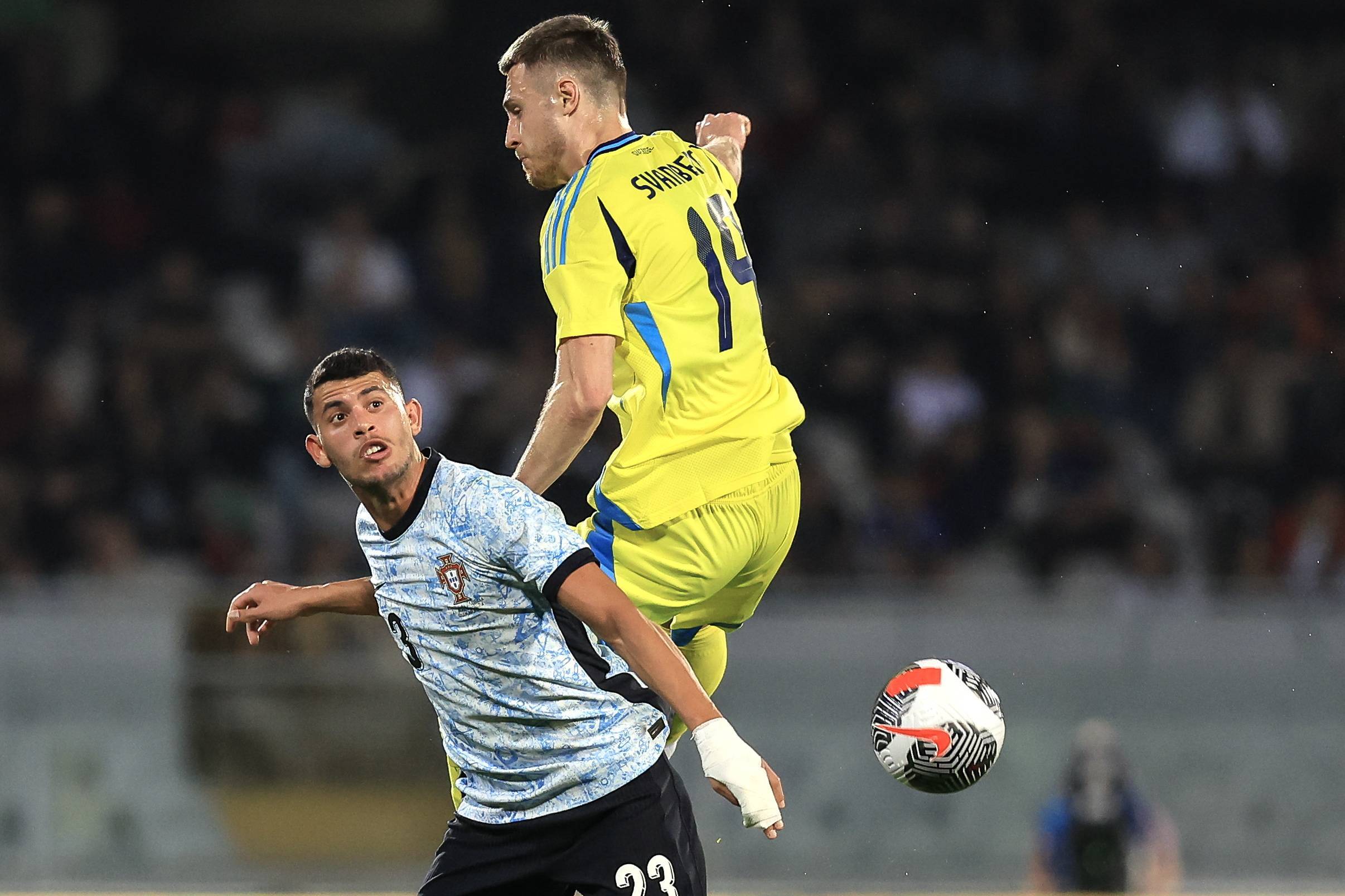 葡萄牙队碾压瑞典队，许昕点燃赛场