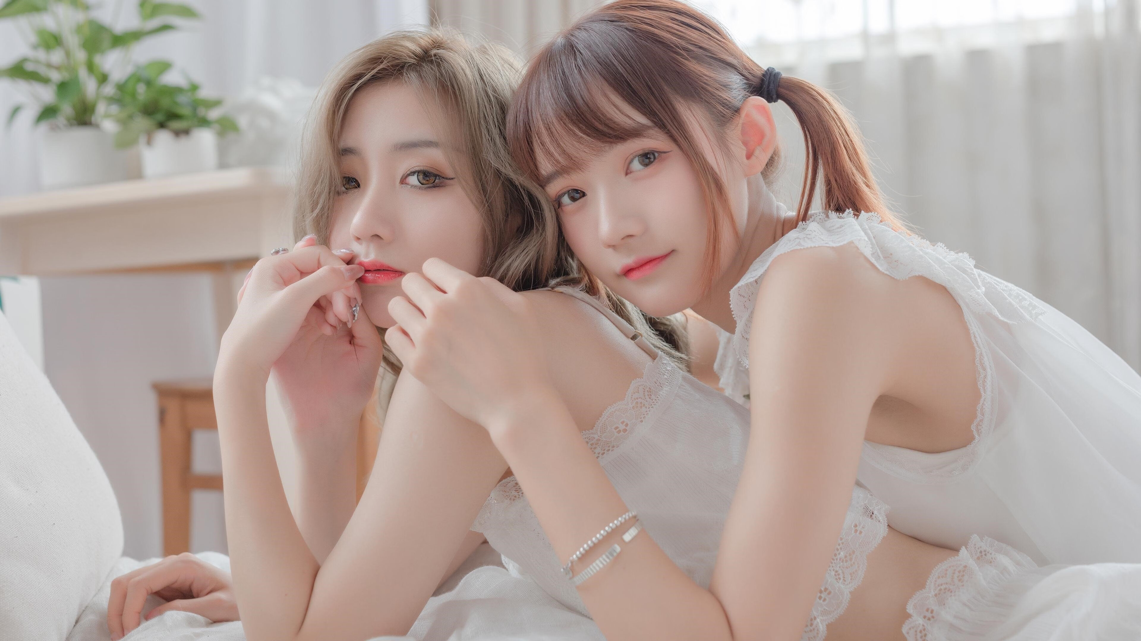 阿尔瓦雷斯冠军级表现点燃圣保罗球场，AC米兰客胜那不勒斯锁定欧冠席位