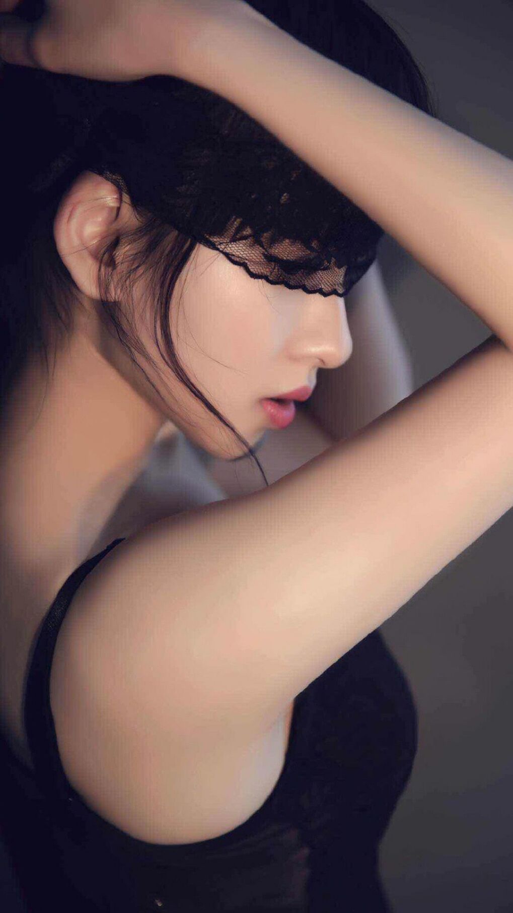 自我救赎与集体压制，英格拉姆与步行者的双重奏